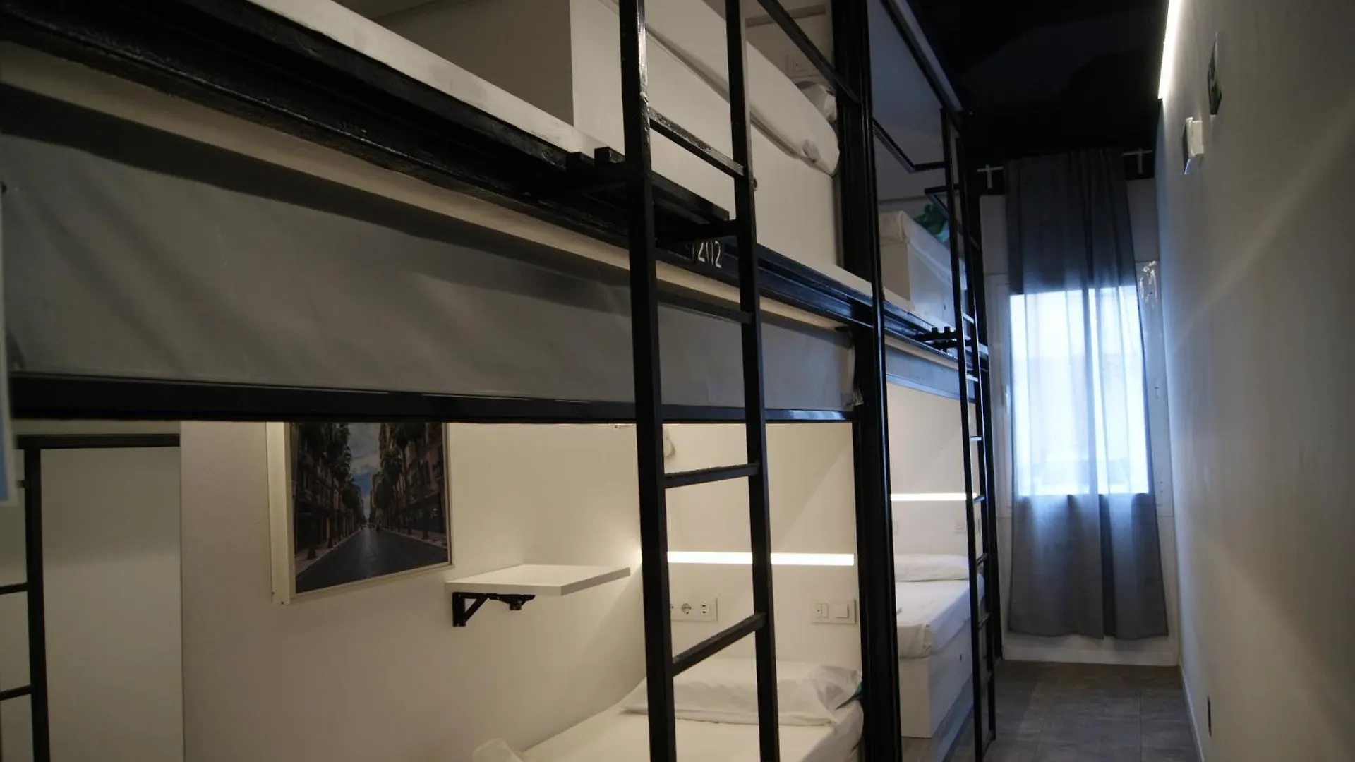 Ξενοδοχείο με κάψουλες M Pods Malaga Ξενοδοχείο