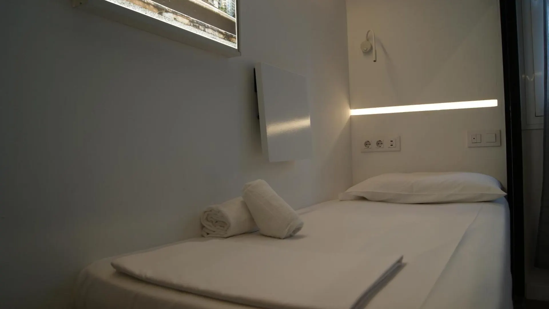 Hotel M Pods Málaga 2*,  Spagna